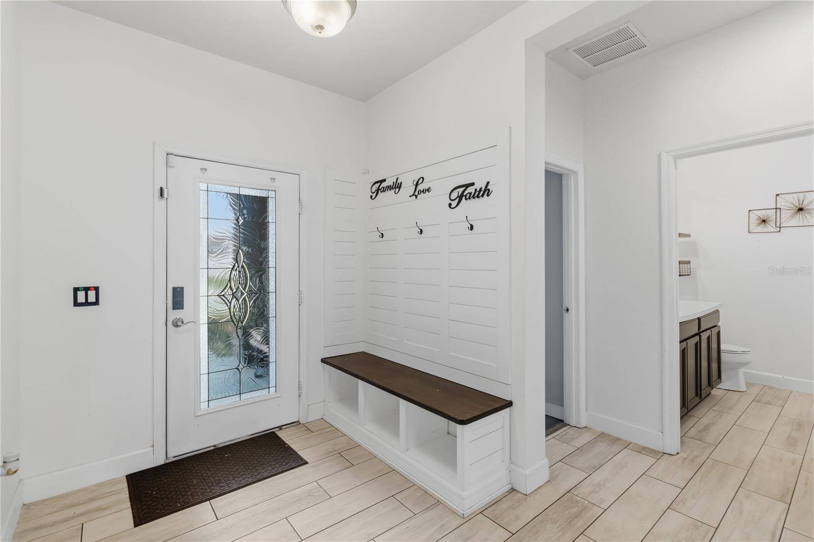 3053 RED HAWK LN, Kissimmee, FL 34743