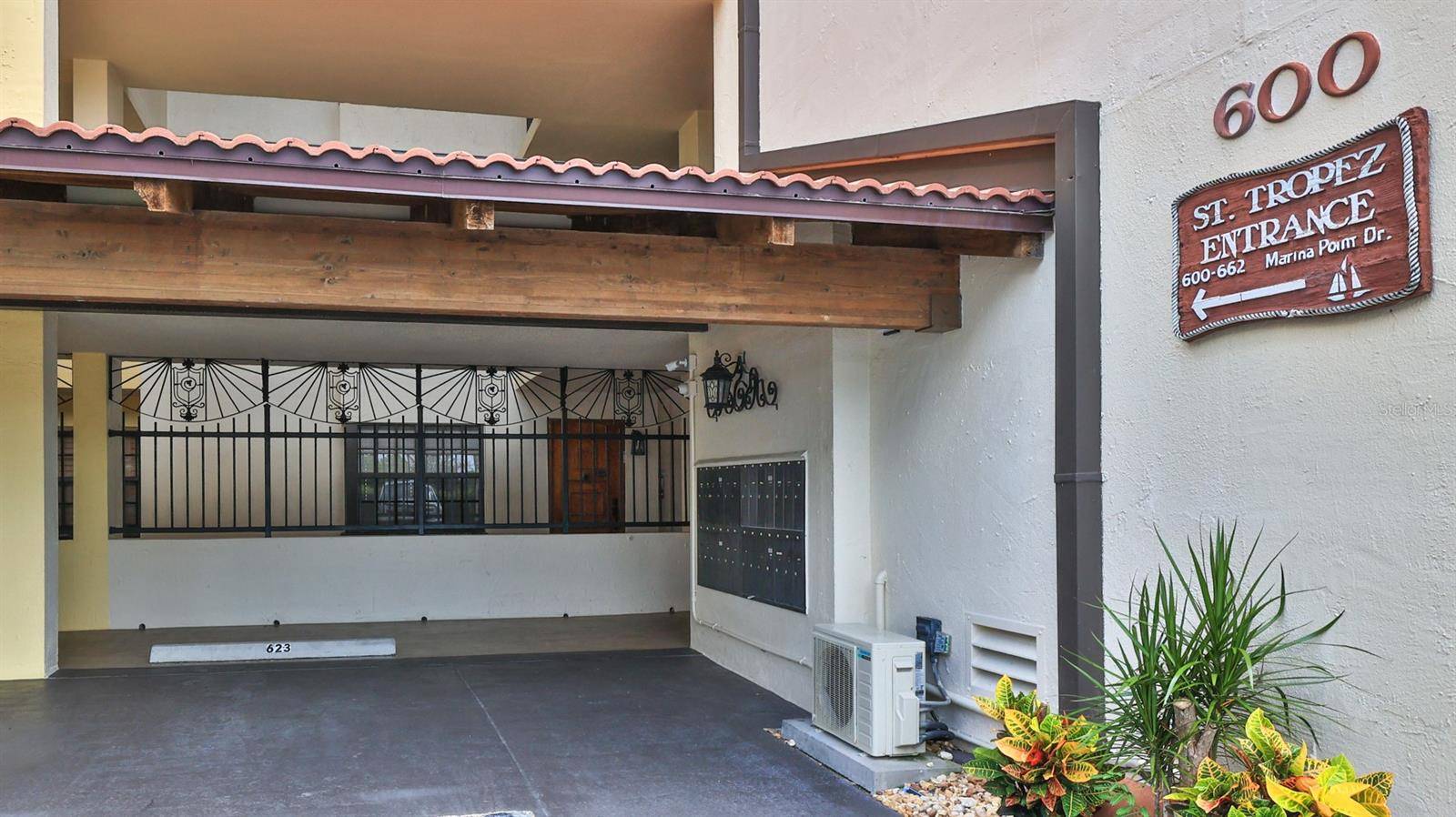 614 MARINA POINT DR #614, Daytona Beach, FL 32114