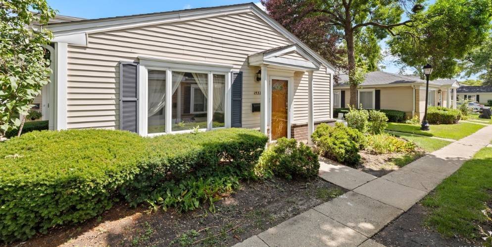 1532 Cove DR #243A, Prospect Heights, IL 60070