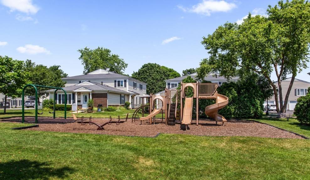 1532 Cove DR #243A, Prospect Heights, IL 60070