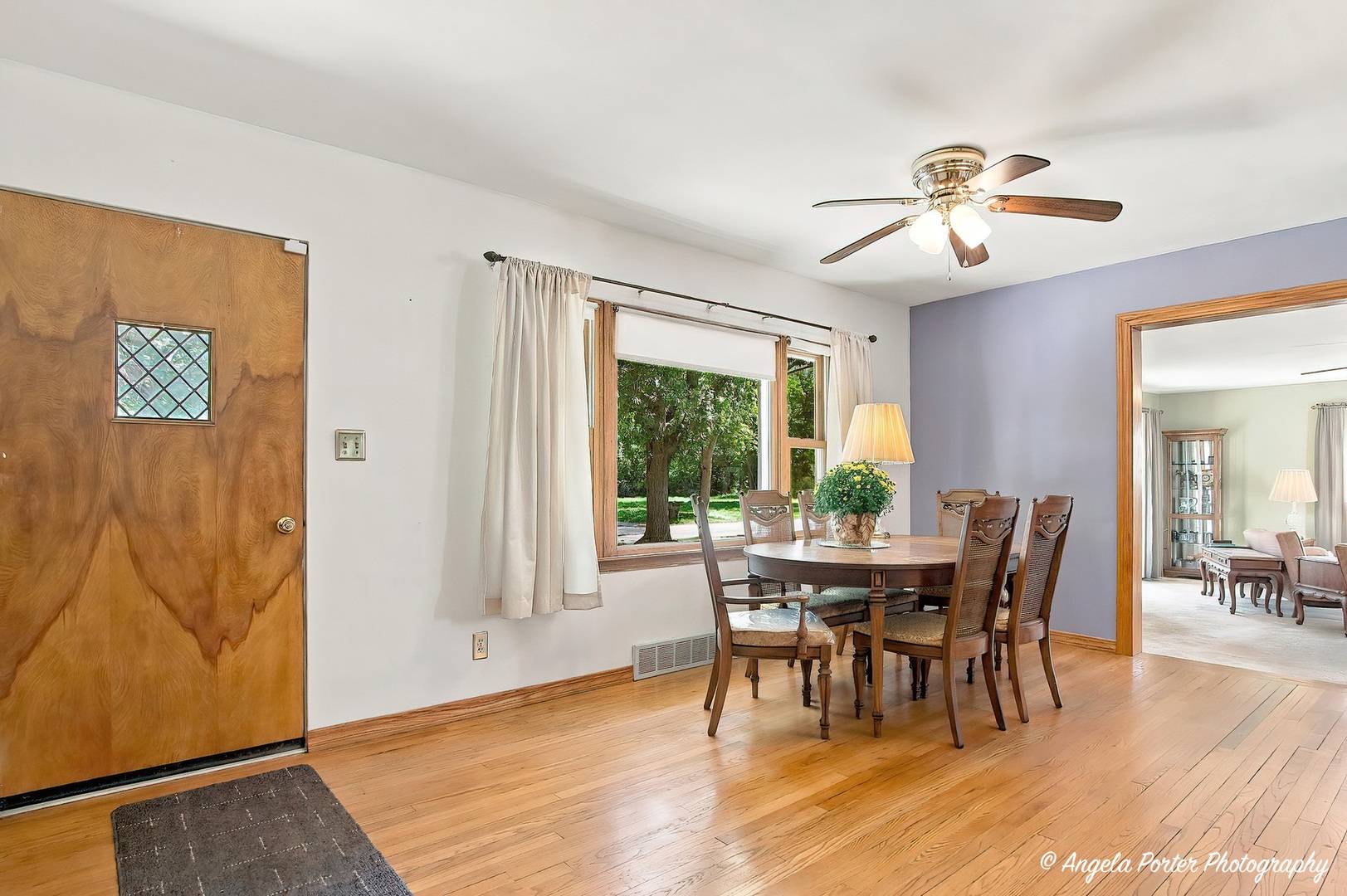 716 Kirkwood AVE, Winthrop Harbor, IL 60096