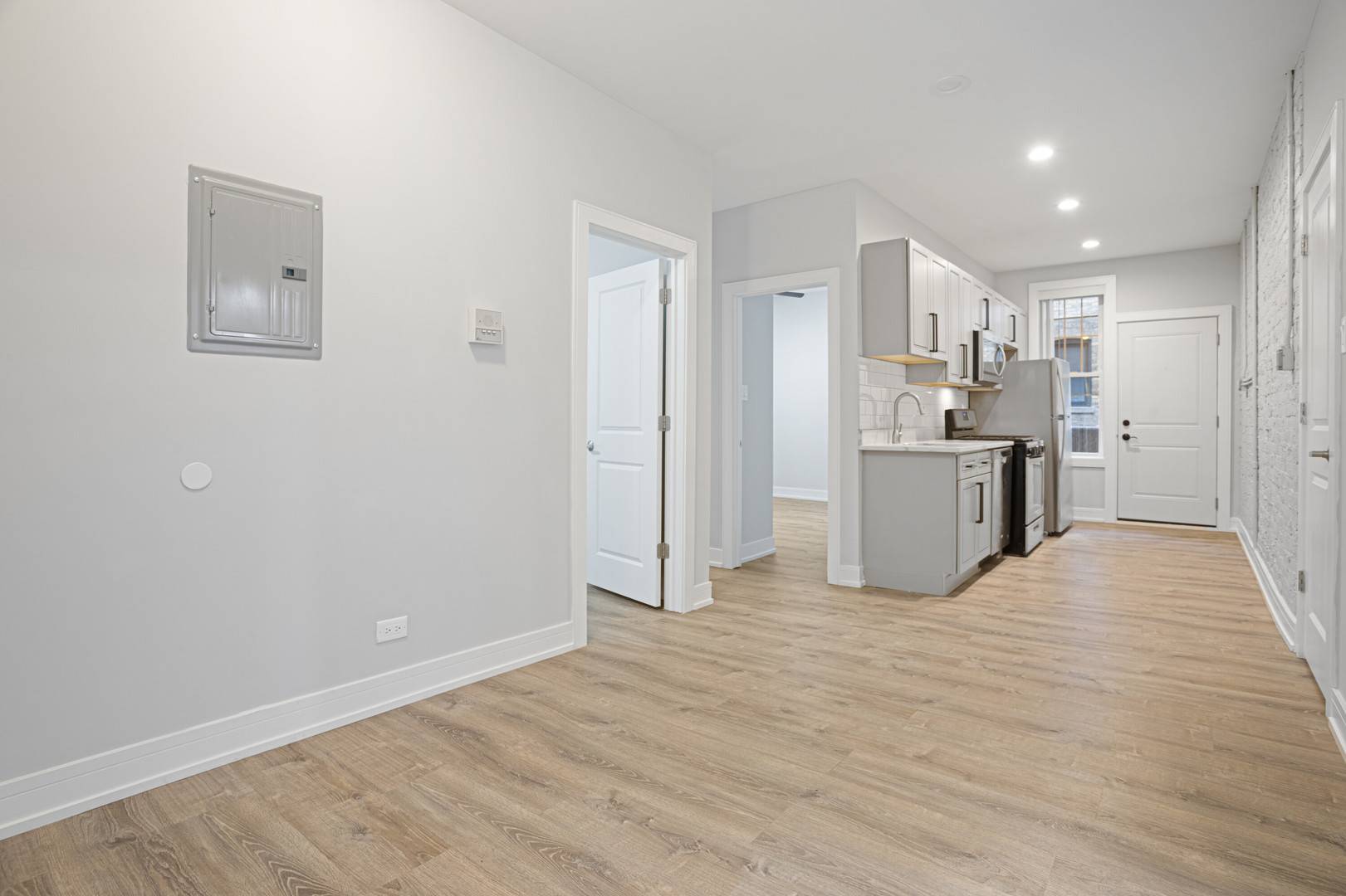 6948 N Wolcott AVE #1, Chicago, IL 60626