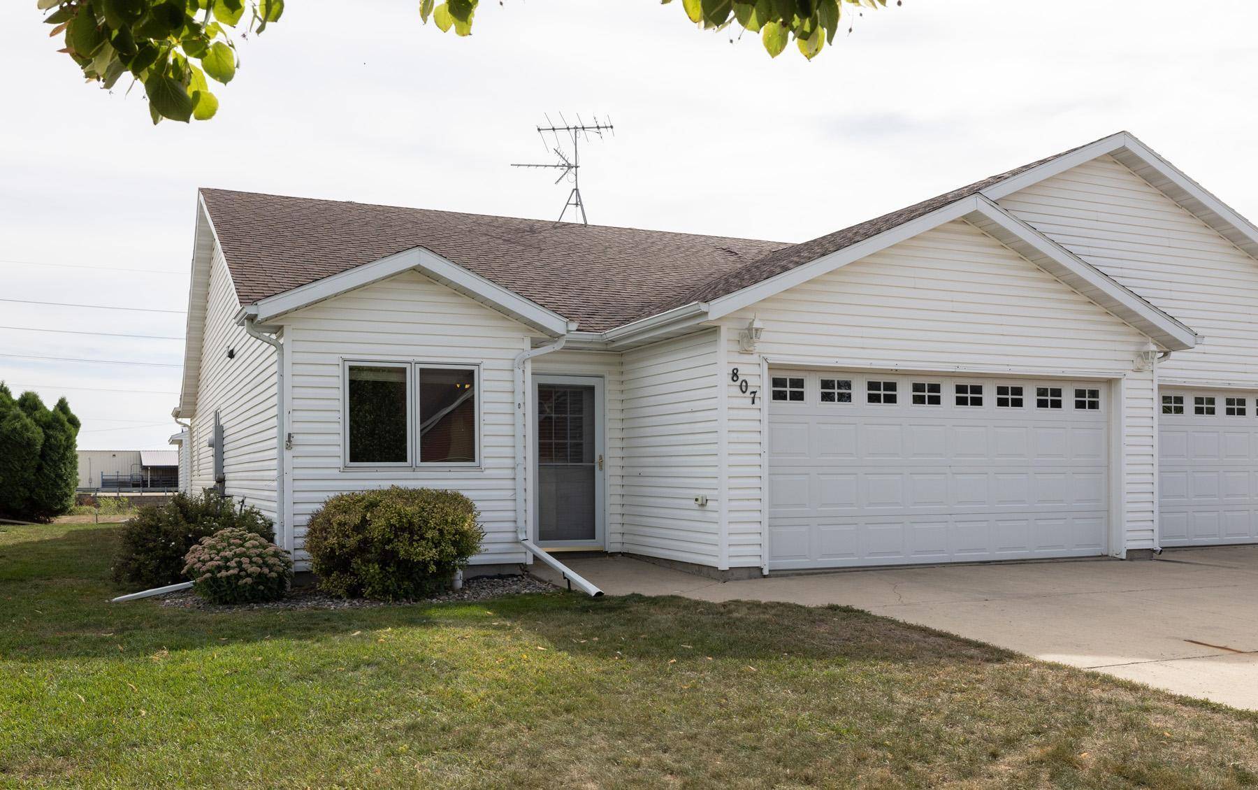 807 Morningside DR, Casselton, ND 58012