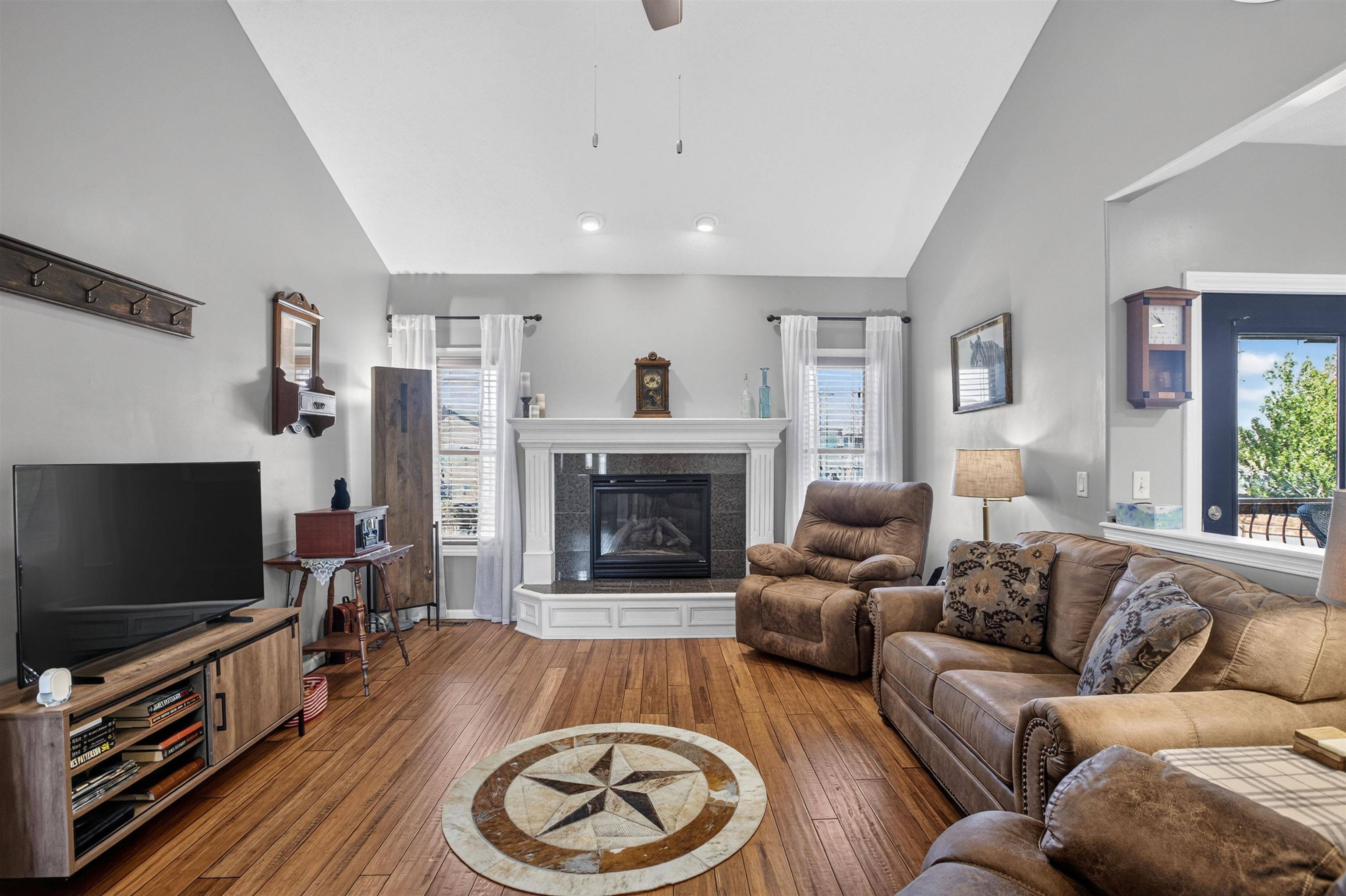 1601 E Fallbrook, Park City, KS 67147