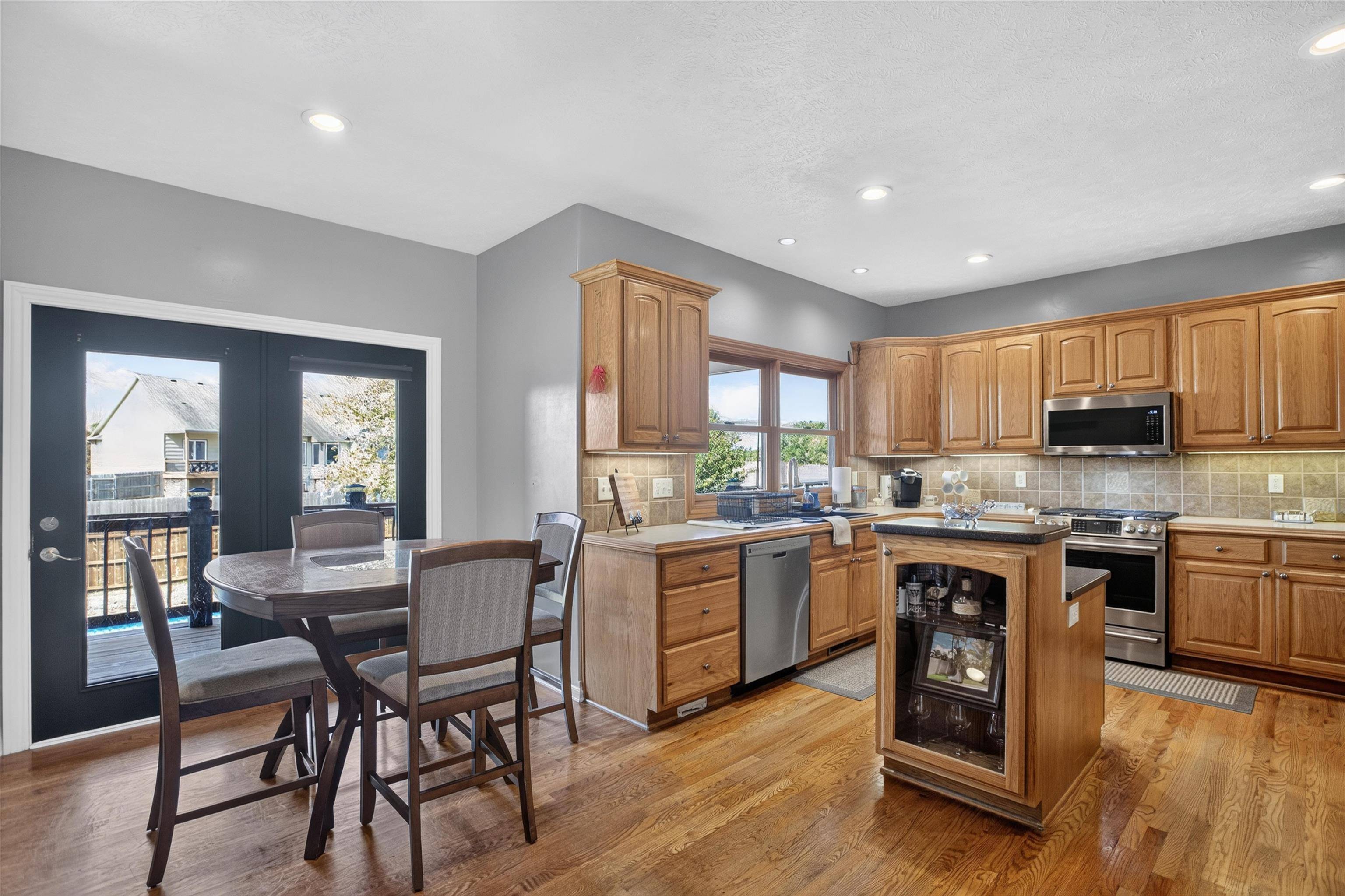1601 E Fallbrook, Park City, KS 67147