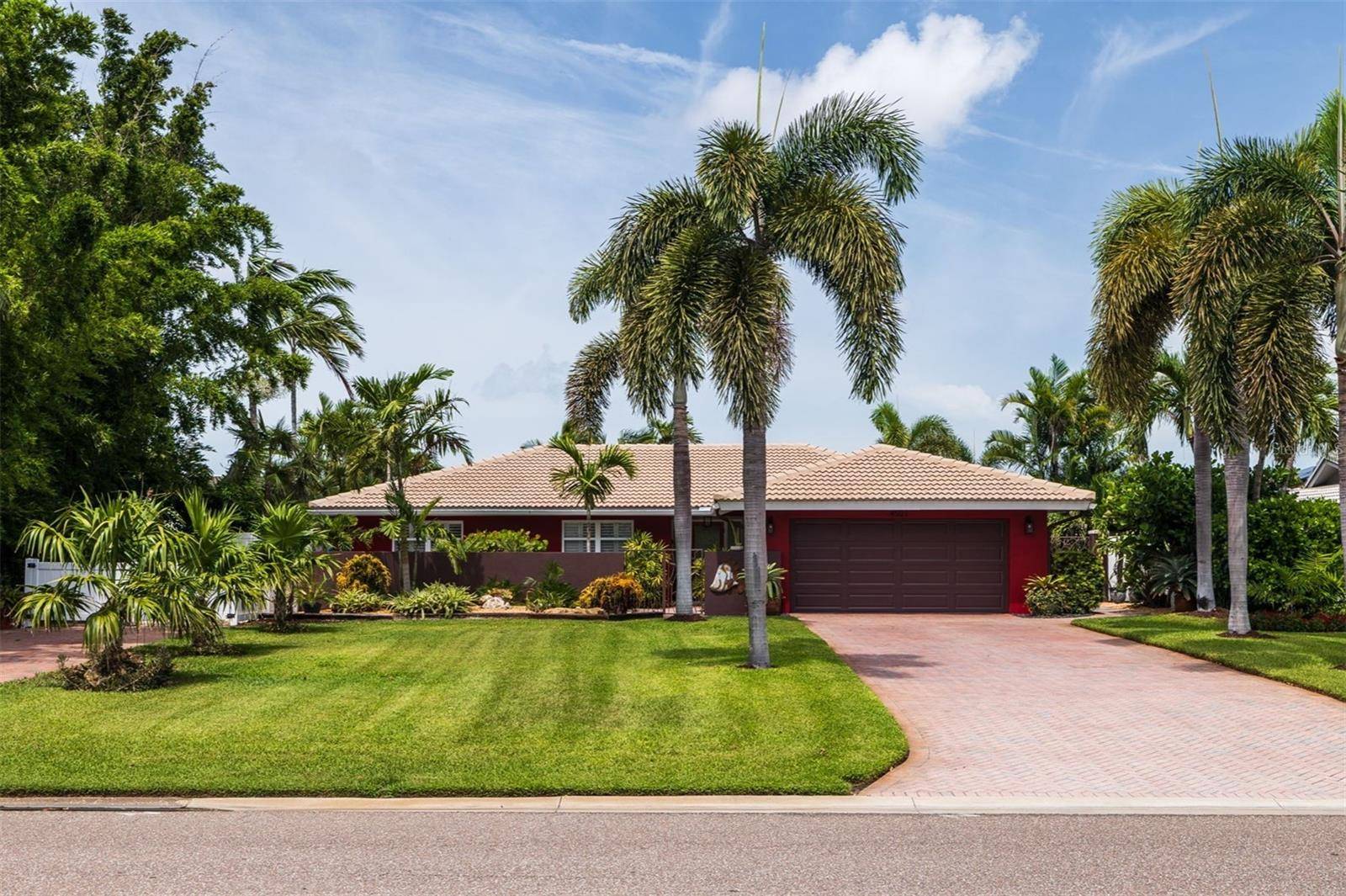 4501 37TH ST S, St Petersburg, FL 33711