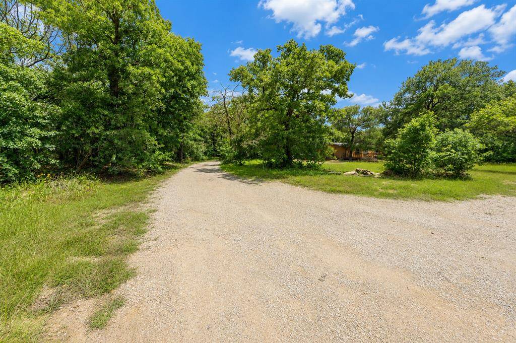289 County Road 1661, Chico, TX 76431
