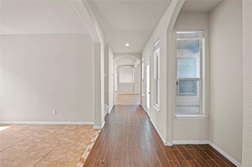 1905 Brown Thrasher Boulevard, Savannah, TX 76227