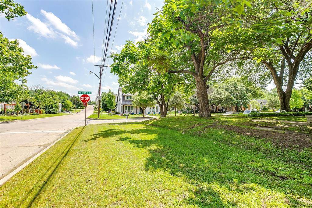 2100 Ashland Avenue, Fort Worth, TX 76107
