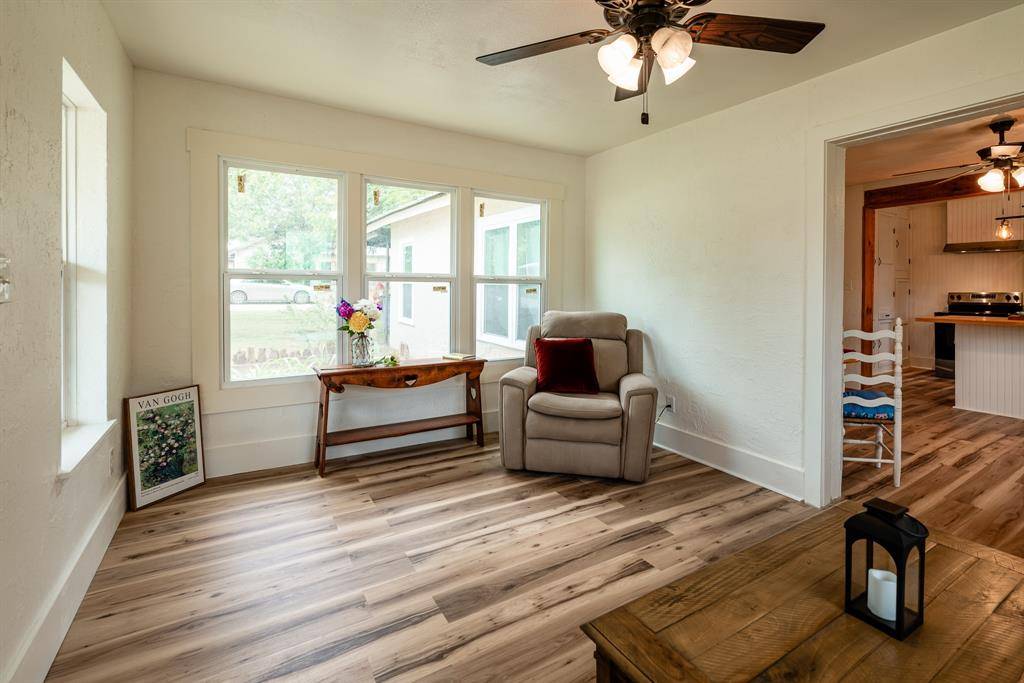 801 N Avenue A, Cross Plains, TX 76443