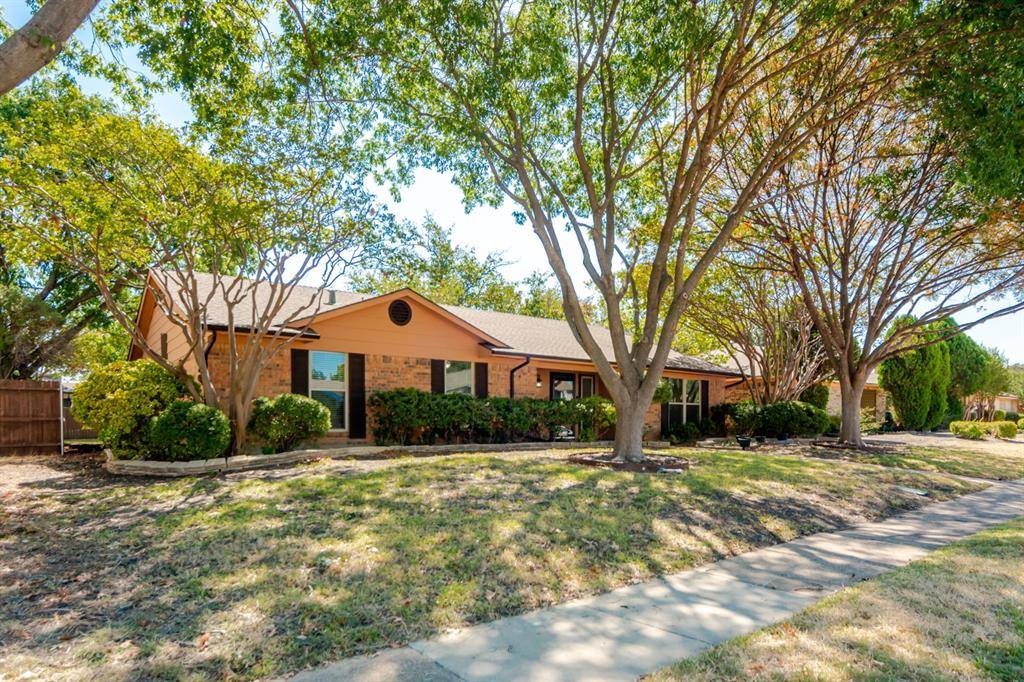 203 Trailridge Drive, Richardson, TX 75081