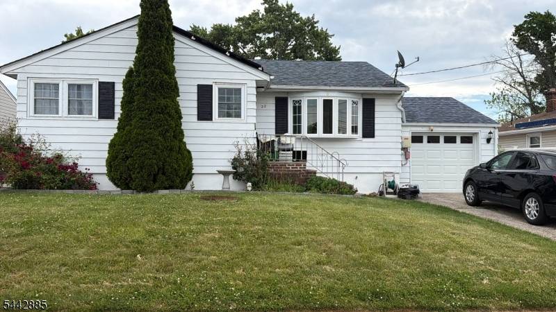 22 Longview Ave, Carteret Boro, NJ 07008