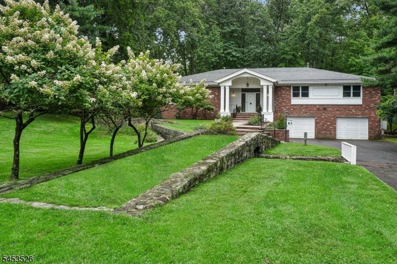 63 Fells Rd, Verona Twp., NJ 07044