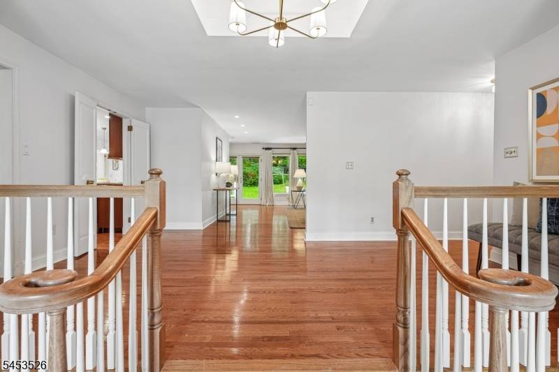 63 Fells Rd, Verona Twp., NJ 07044
