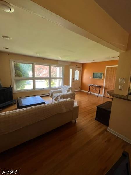 68 Westland Rd, Cedar Grove Twp., NJ 07009