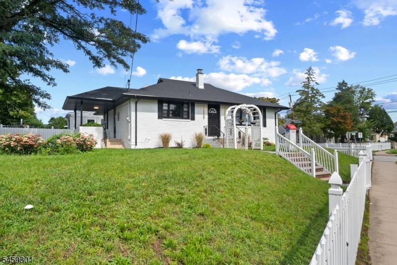 51 Totowa Ave, Paterson City, NJ 07502