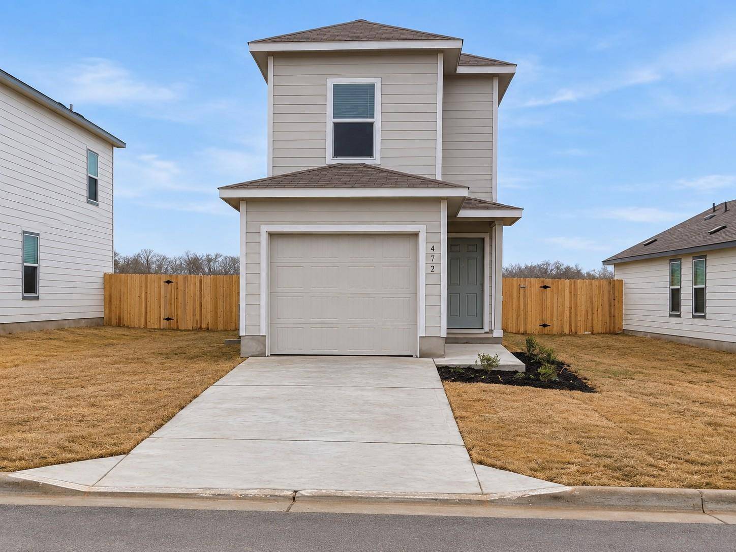 472 Marty Allen LOOP, Jarrell, TX 76537