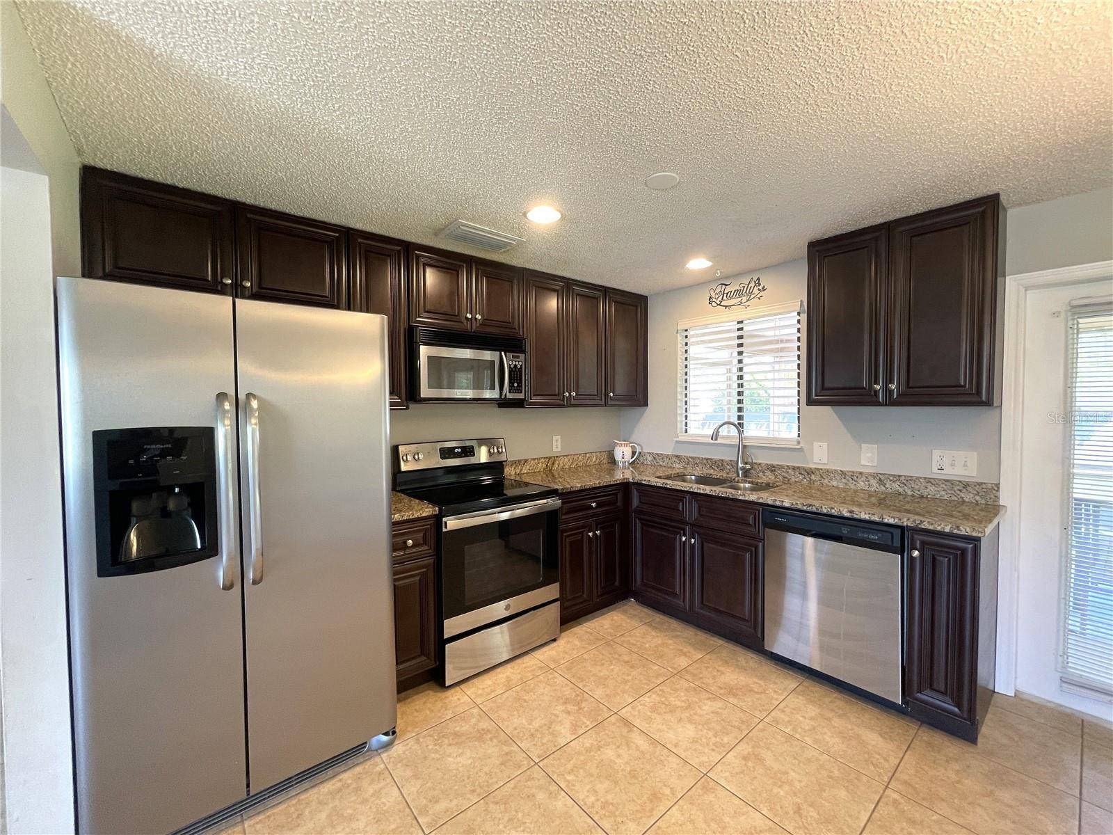 907 RED BAY TER NW, Port Charlotte, FL 33948