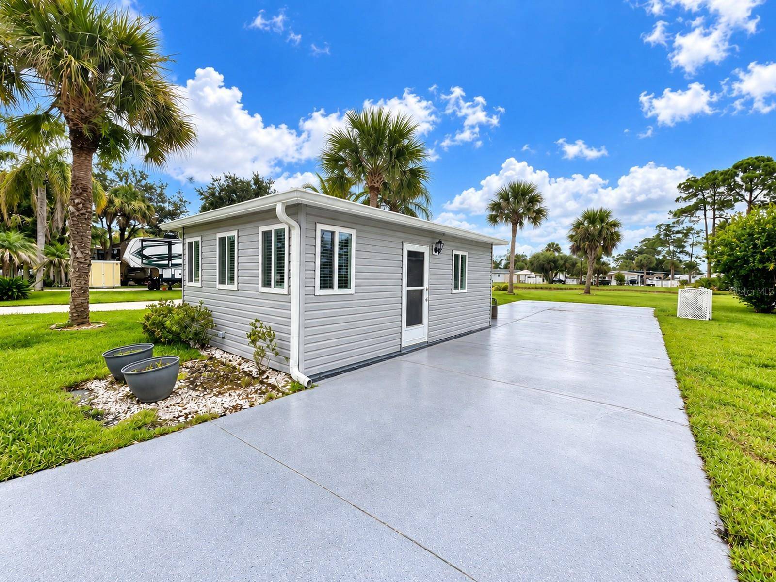 411 OAK COVE RD, Titusville, FL 32780