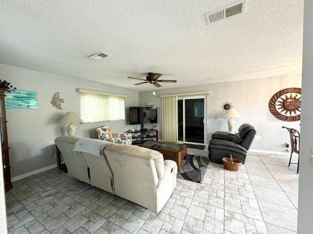 6504 TURTLEMOUND RD, New Smyrna Beach, FL 32169