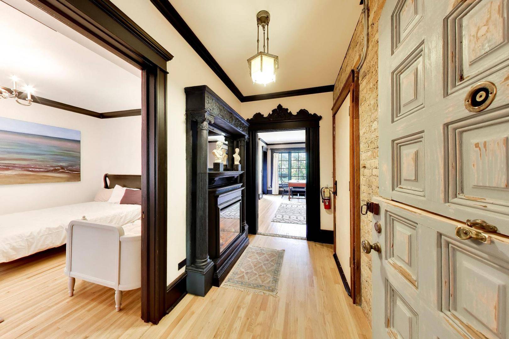 1126 W Morse ST #2W, Chicago, IL 60626