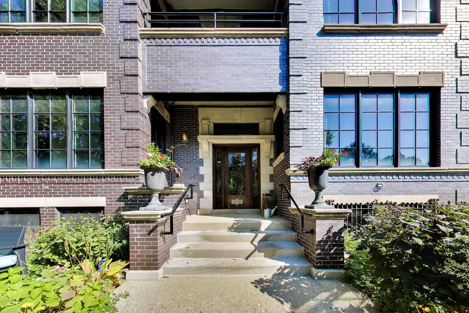 1126 W Morse ST #2W, Chicago, IL 60626