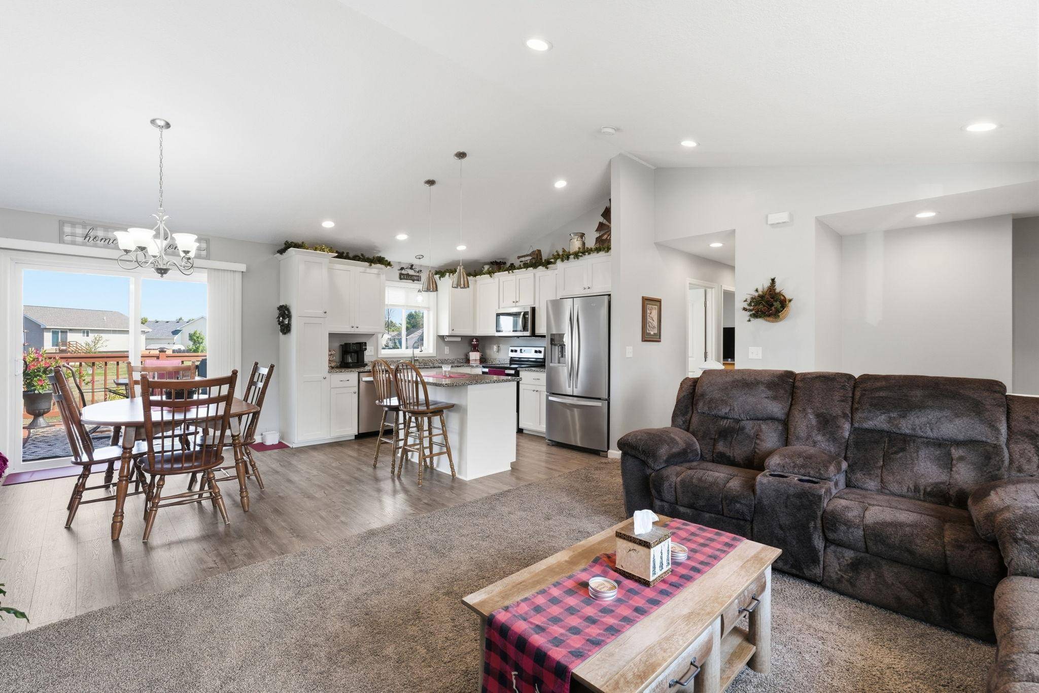 1381 Pheasant RUN, New Richmond, WI 54017