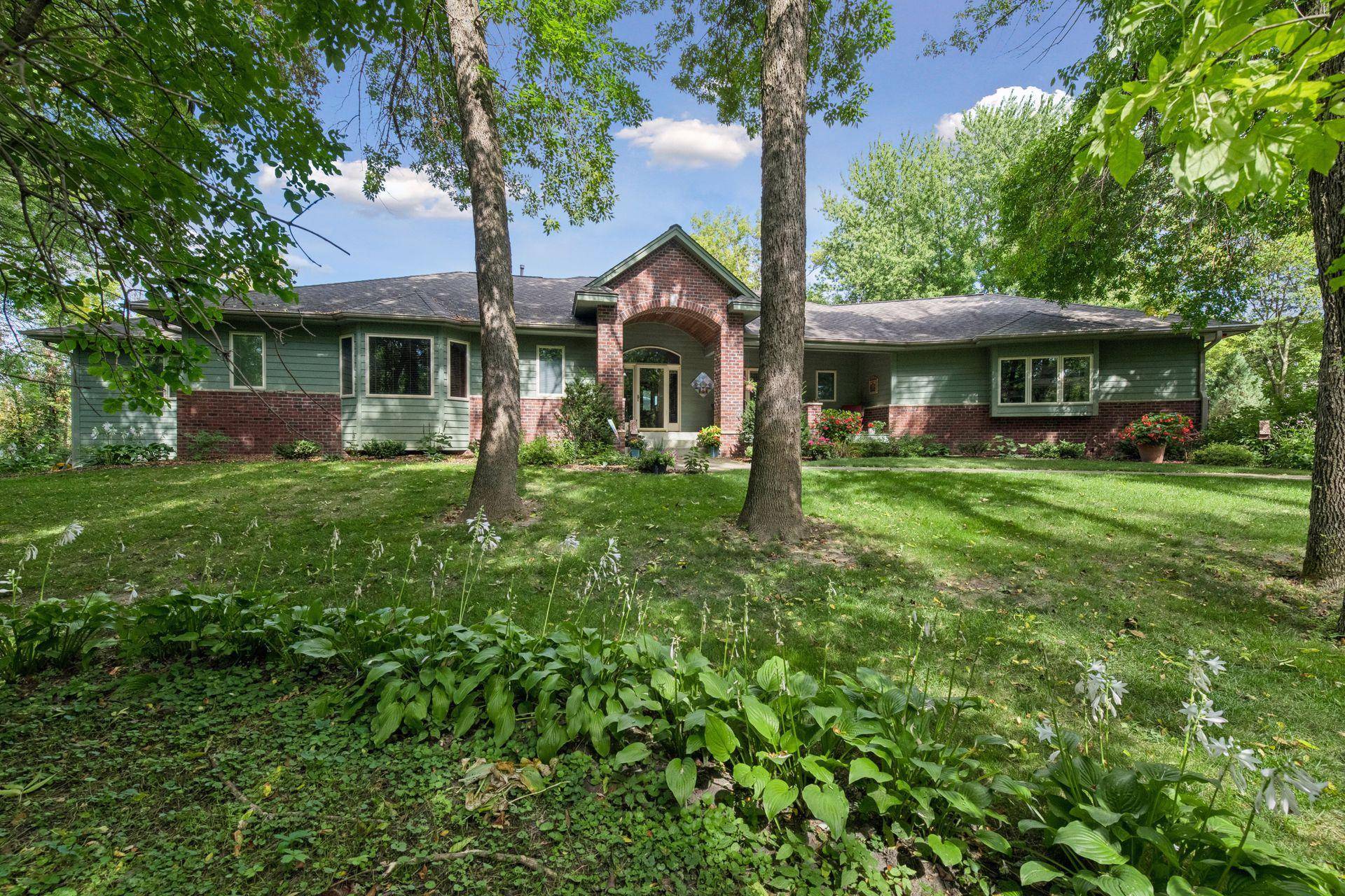 6600 Woodedge RD, Minnetrista, MN 55364