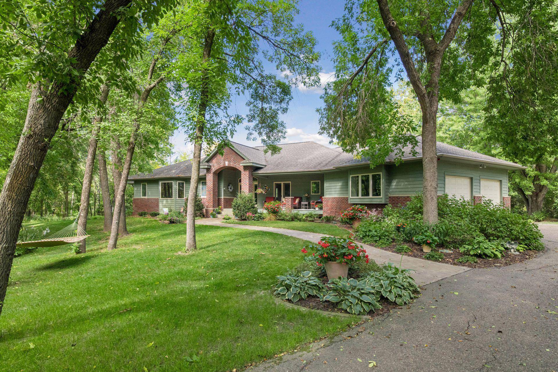 6600 Woodedge RD, Minnetrista, MN 55364