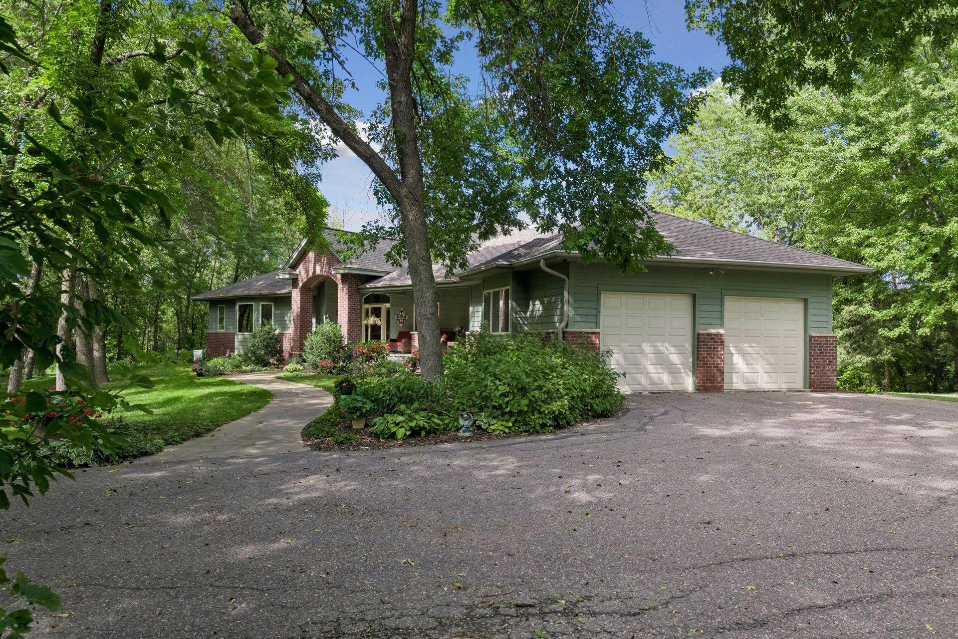 6600 Woodedge RD, Minnetrista, MN 55364