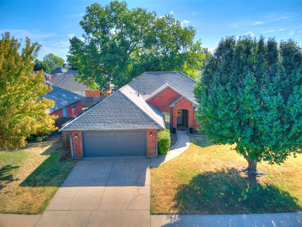 18404 Chestnut Oak DR, Edmond, OK 73012