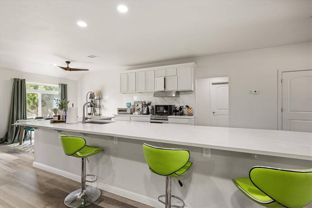 4801 W Wedgefield Road, Granbury, TX 76049