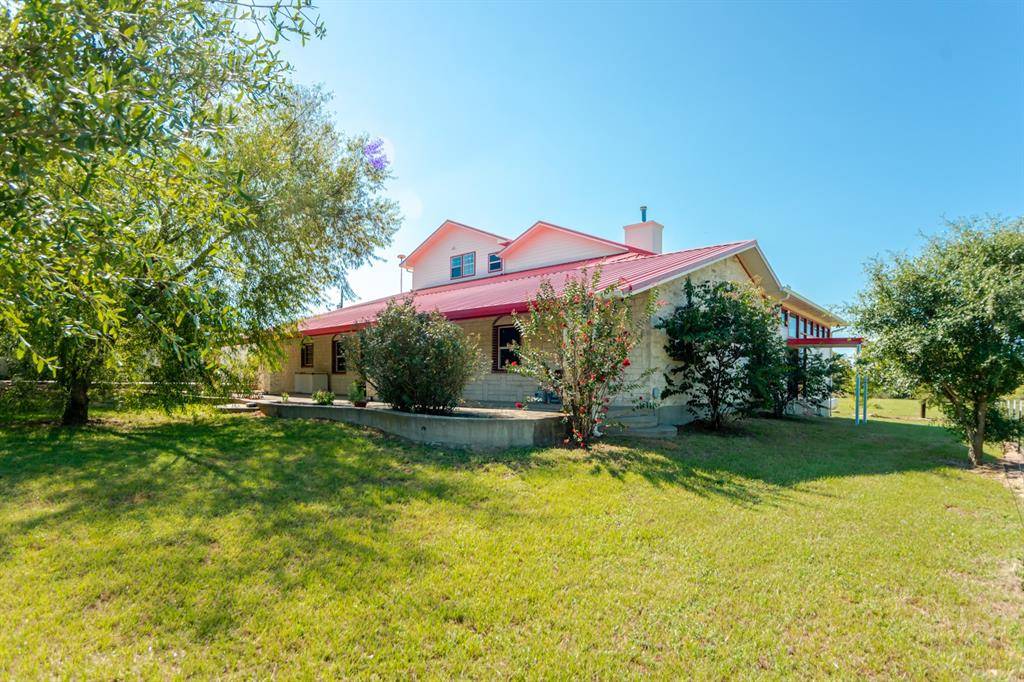 2548 Fm 857, Grand Saline, TX 75140