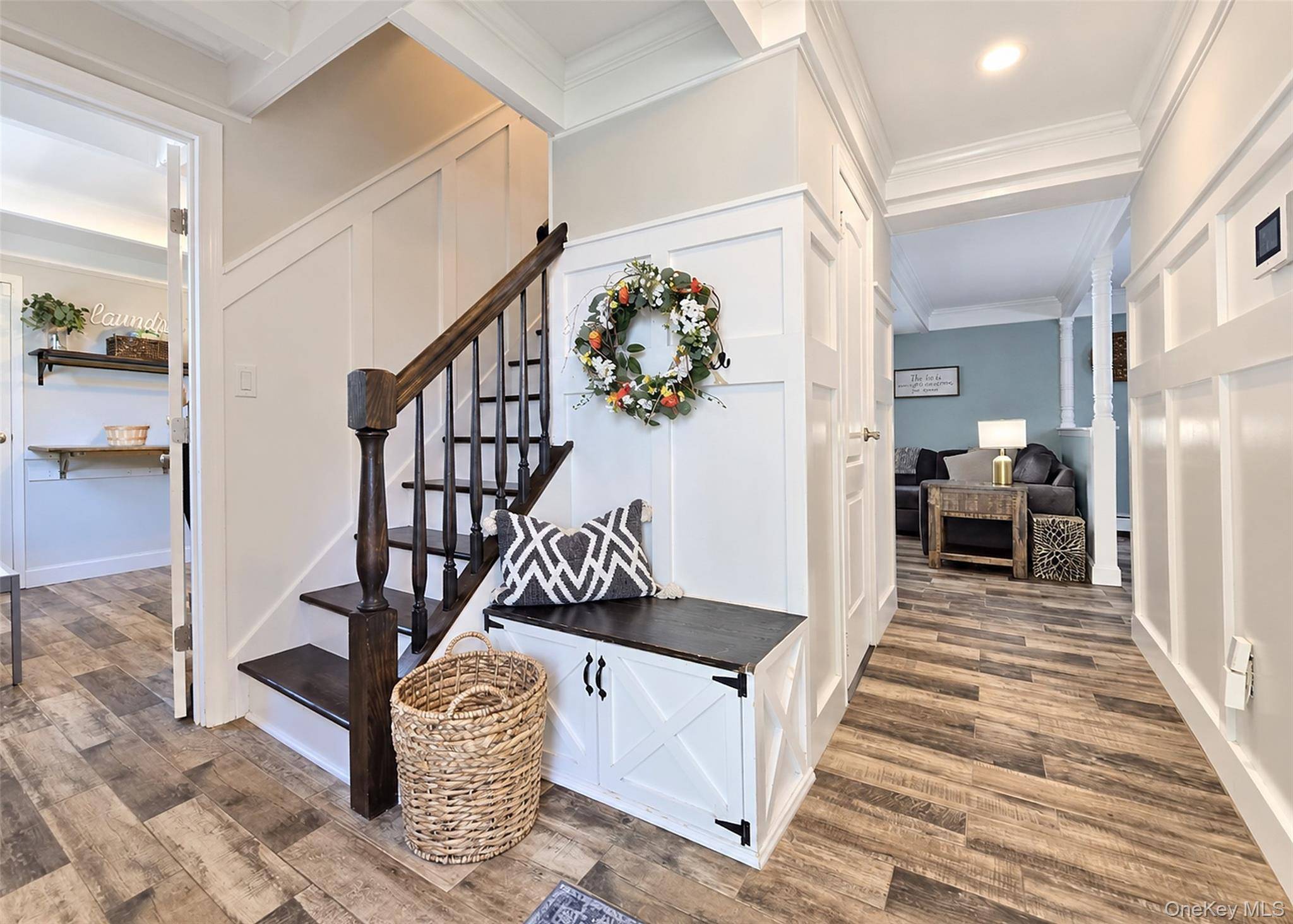 29 Ivy League LN, Stony Brook, NY 11790