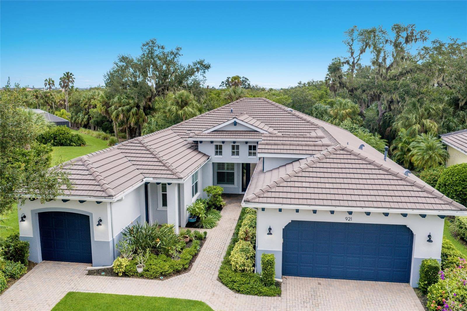 921 RIVERSCAPE ST, Bradenton, FL 34208