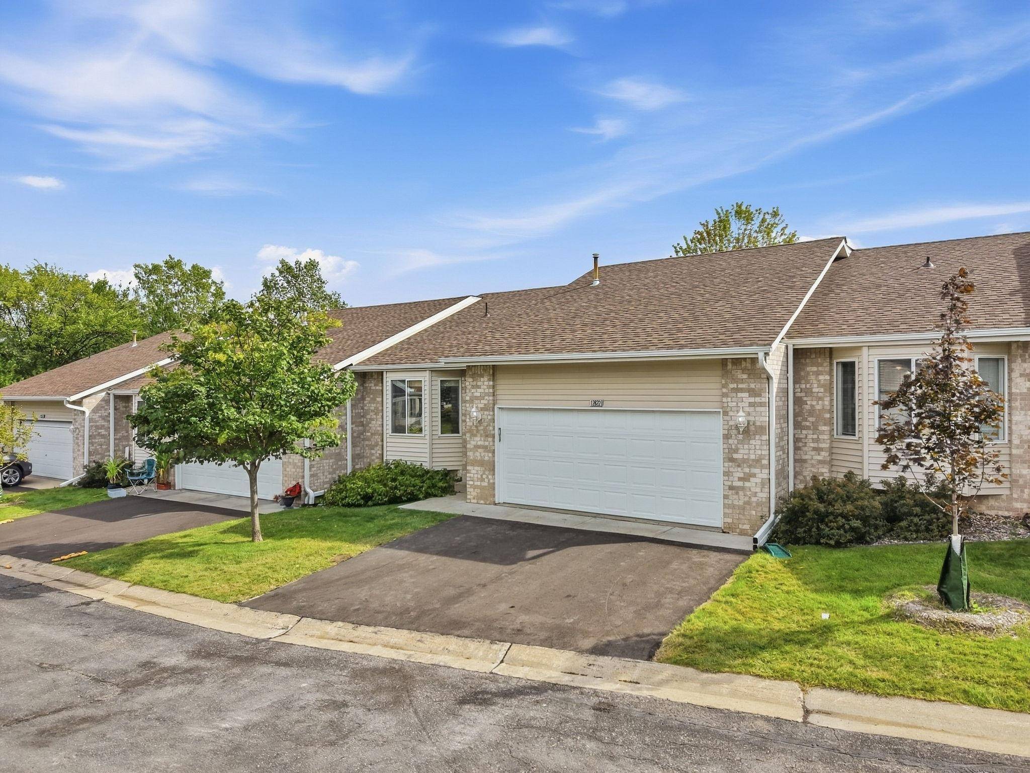 12822 Glen CT, Apple Valley, MN 55124