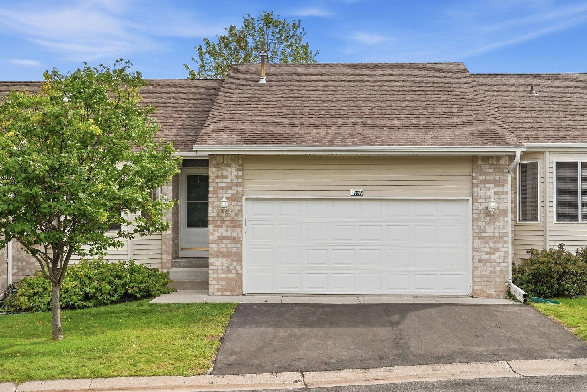 12822 Glen CT, Apple Valley, MN 55124