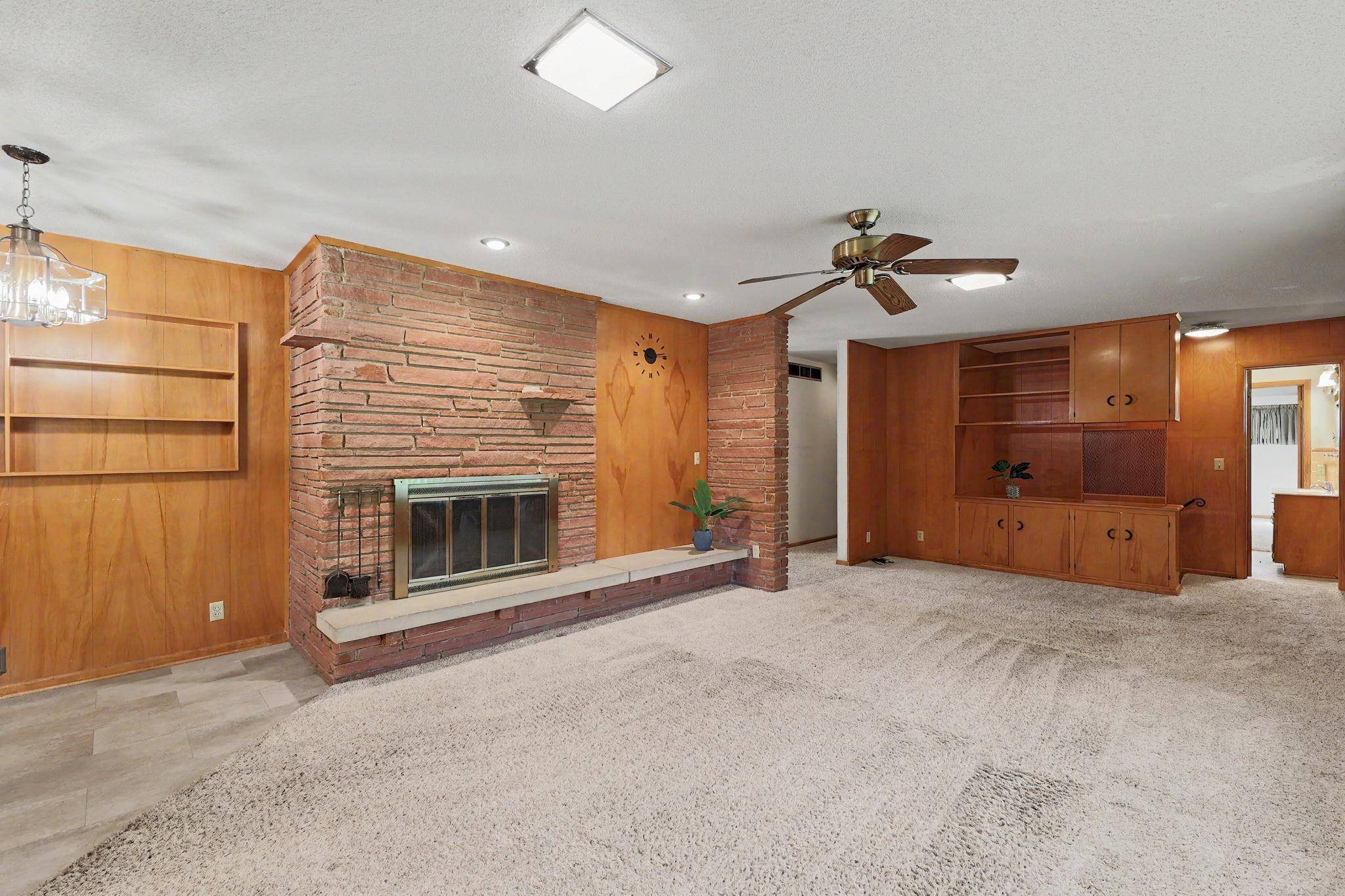 367 N FAIRWAY AVE, Wichita, KS 67212