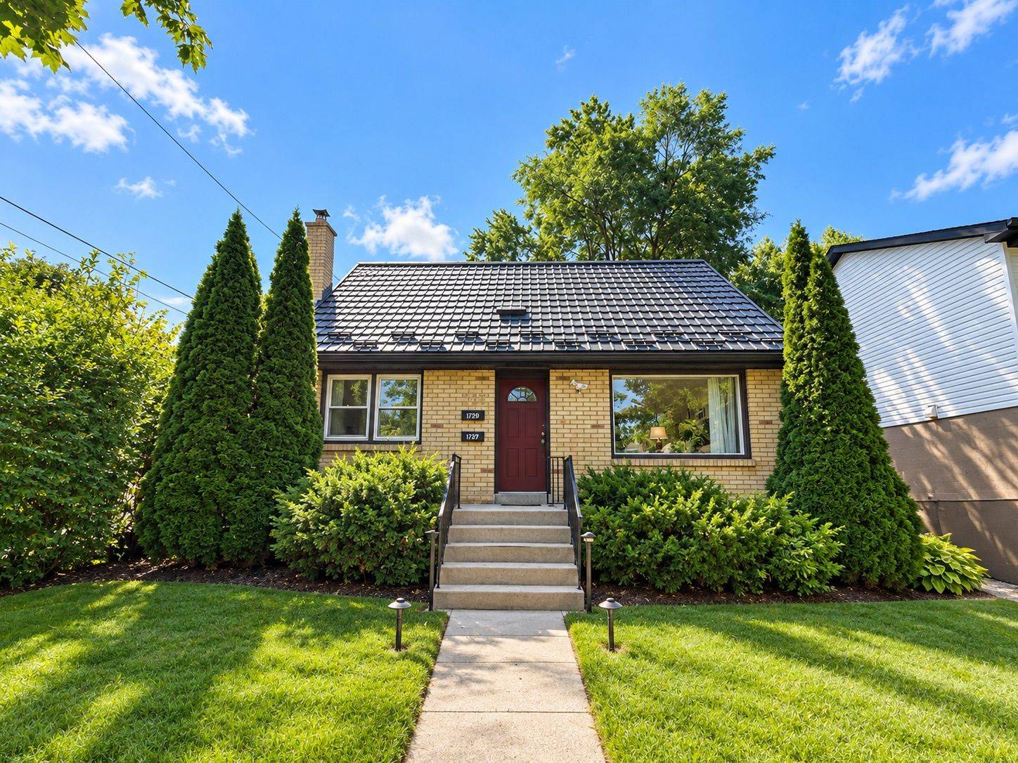 723 STRATHMEYER ST #Upper, London East, ON N5Y 3Z5