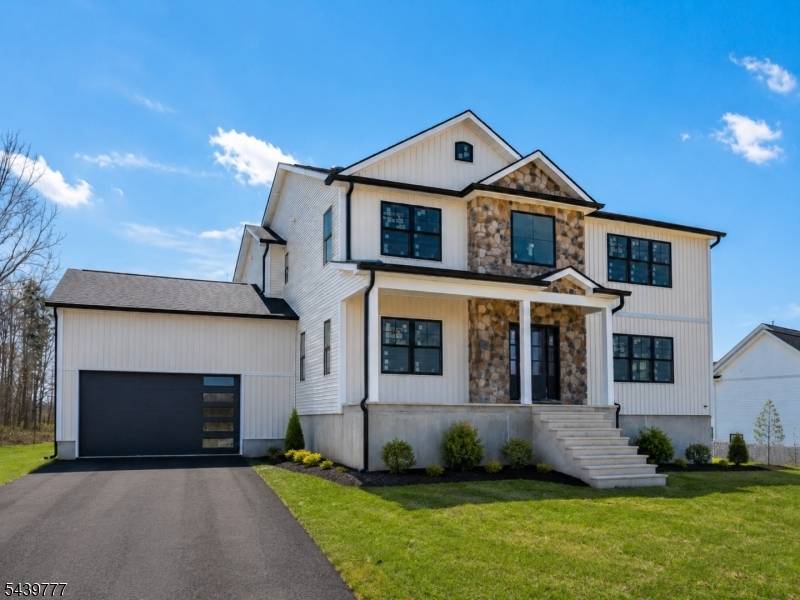 9 Emerald Dr, Hardyston Twp., NJ 07419