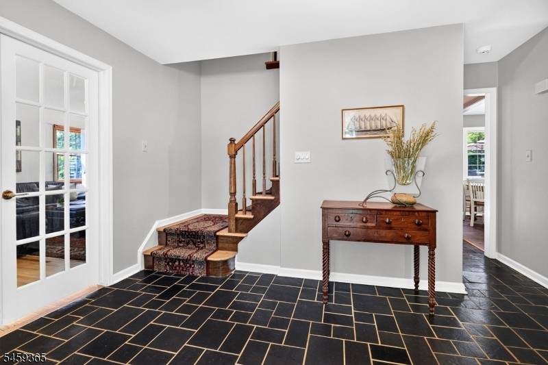 52 Hoagland Dr, Montgomery Twp., NJ 08502