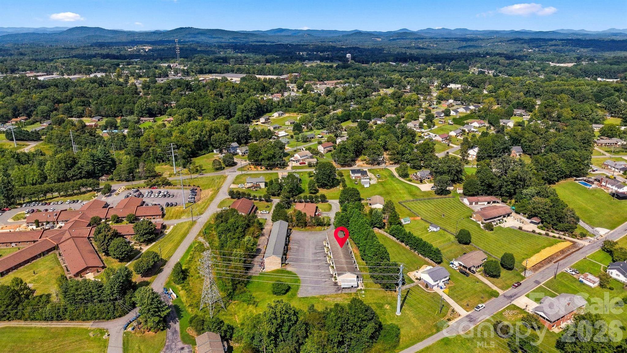 102 King Henry LN, Granite Falls, NC 28630