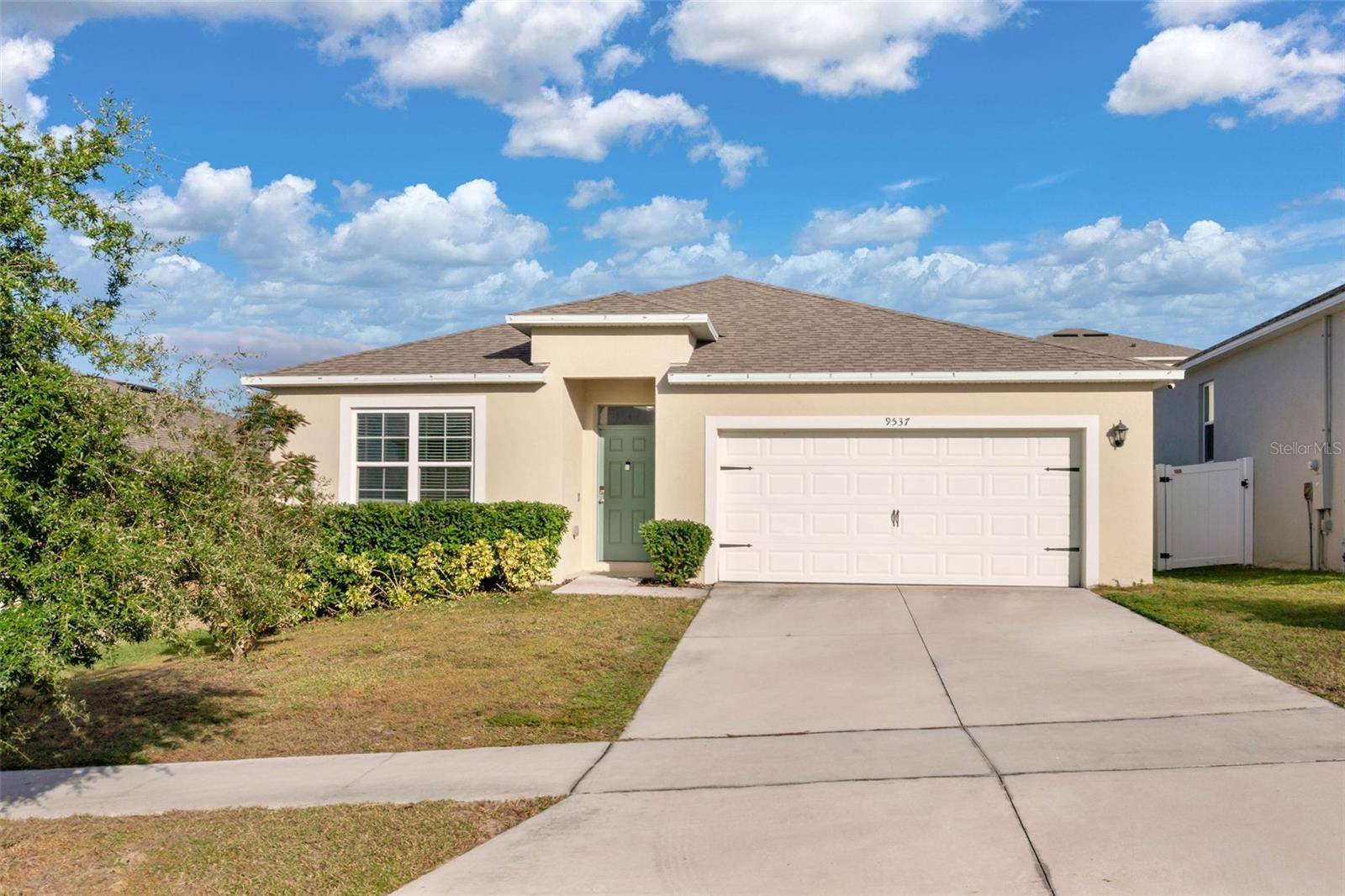9537 BLACK WALNUT DR, Clermont, FL 34715