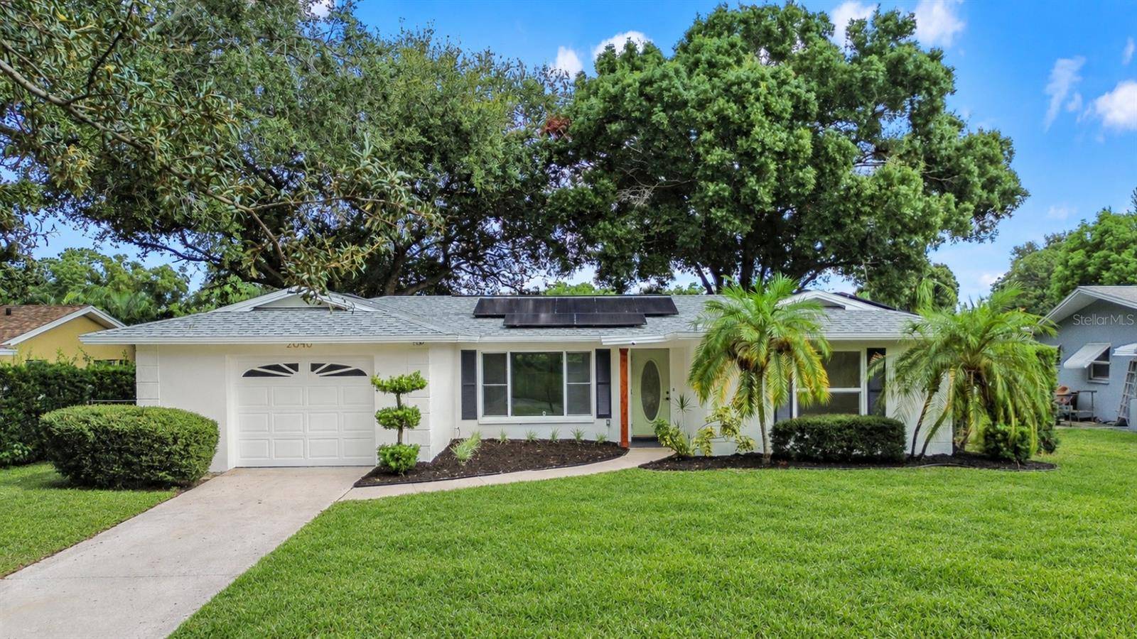 2040 FOREST DR, Clearwater, FL 33763