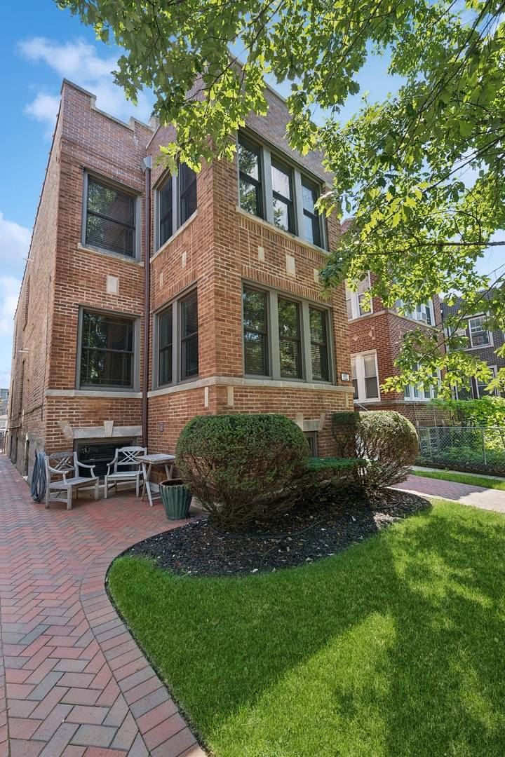4937 N Talman AVE #1, Chicago, IL 60625