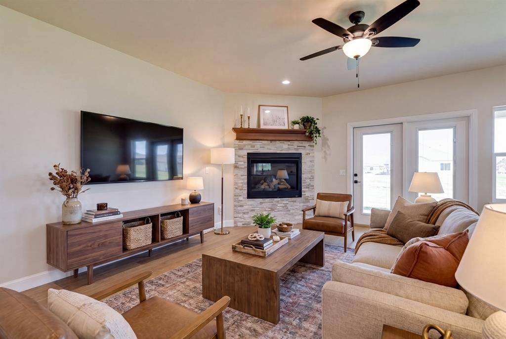 19409 S Country DR, Edmond, OK 73012