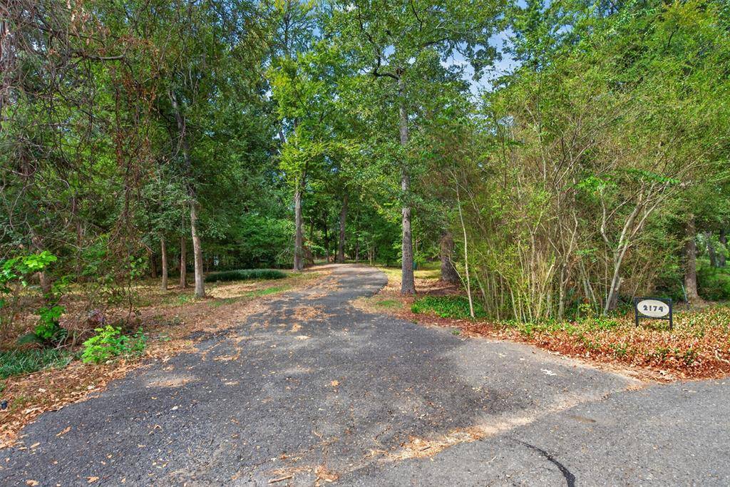2174 N Cross Drive, Shreveport, LA 71107