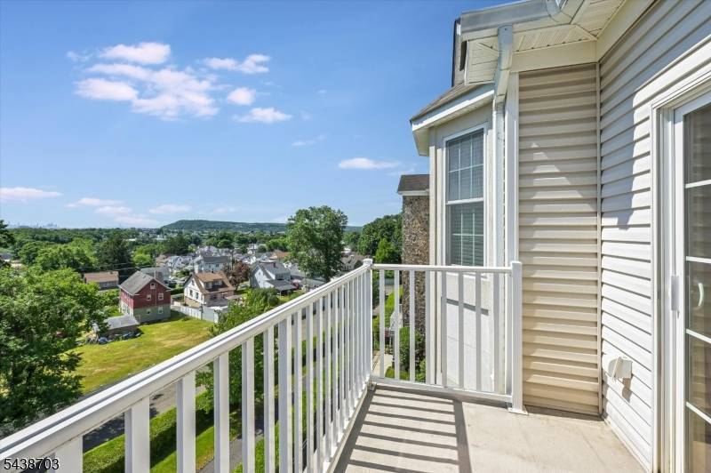 1305 Gatherings Dr #1305, Haledon Boro, NJ 07508