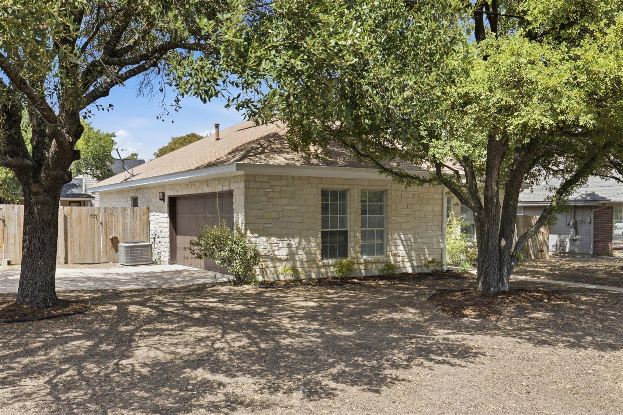 312 DEBORA DR, Georgetown, TX 78628
