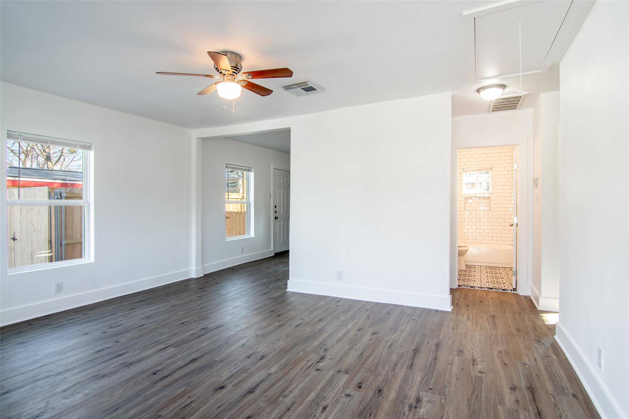 3203 E 16th ST, Austin, TX 78721